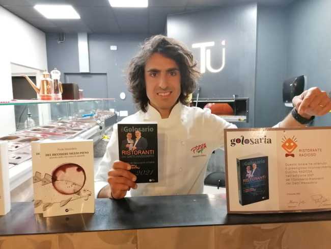 Alessandro Bassa alla gelateria Tu di Villadossola 27 dic 2020