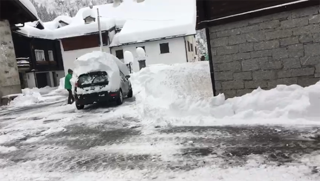 B6AC844C C647 42E4 8D37 AA2858359A5F