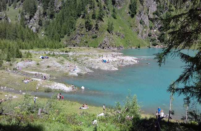 Lago di Cheggio antrona estate turisti