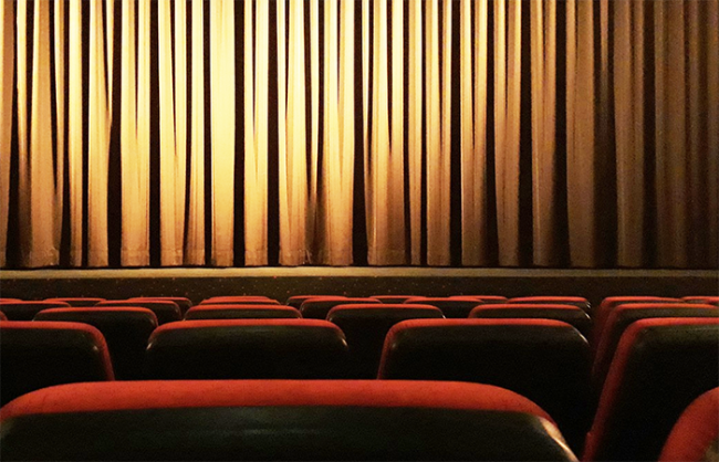 cinema sedie vuote palco