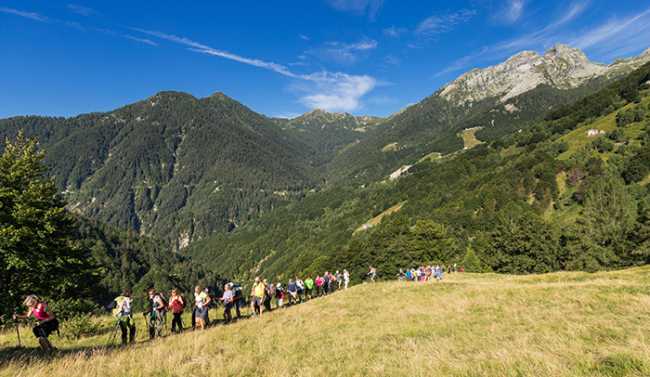 escursionisti camminata sentiero montagna turisti Musica in quota Concerti ed escursioni Piemonte ph. Marco Benedetto Cerini 25