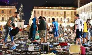 juve piazza folla tifosi