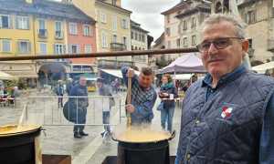 mimmo lipari oscella piazza mercato