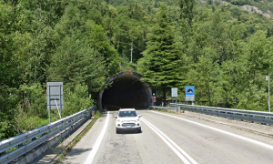 montecrevola ss 33 superstrada galleria