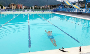 piscina domo apertura 21