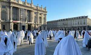 protesta fantasmi torino