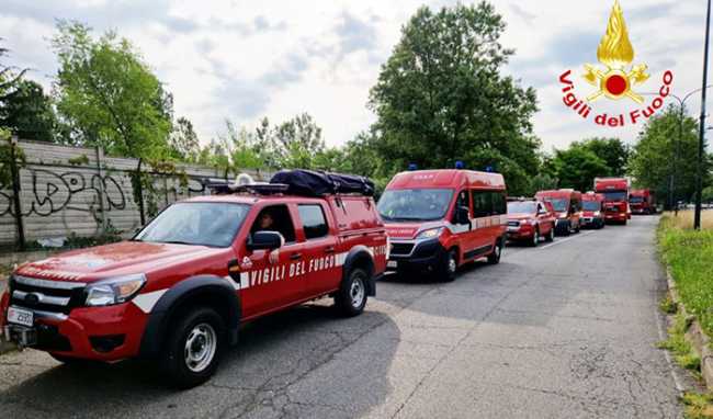 vigili fuoco mezzi