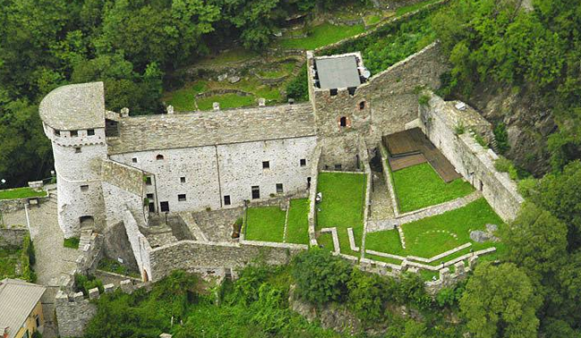 vogogna castello vista alto