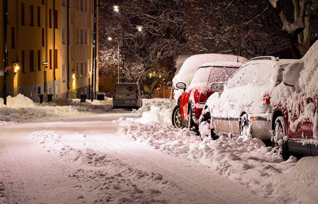 auto posteggiate neve discesa