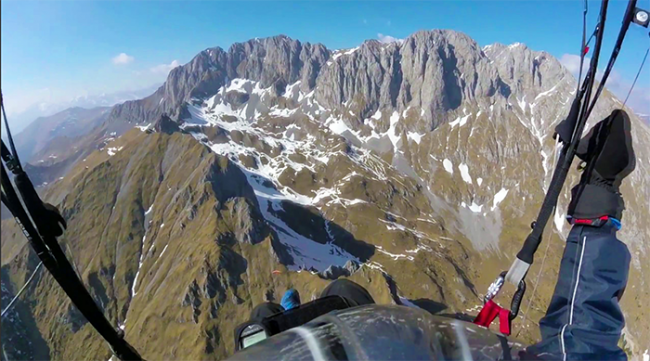 parapendio vista montagne