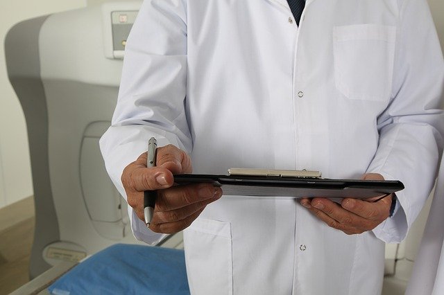 Ecco quanto costa la tua cura: su referti e ricette mediche sarà indicato il costo 