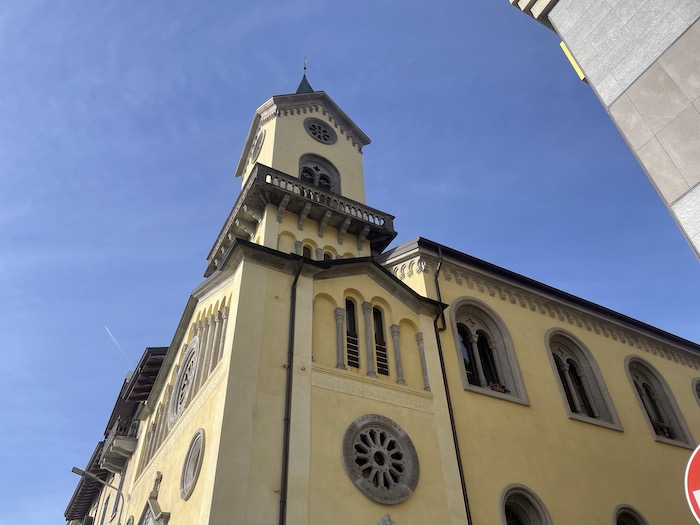 Richiedenti asilo a rischio sfratto dai CAS: appello dello IEEMI per una proroga