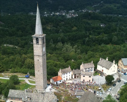 montecrestese campanile